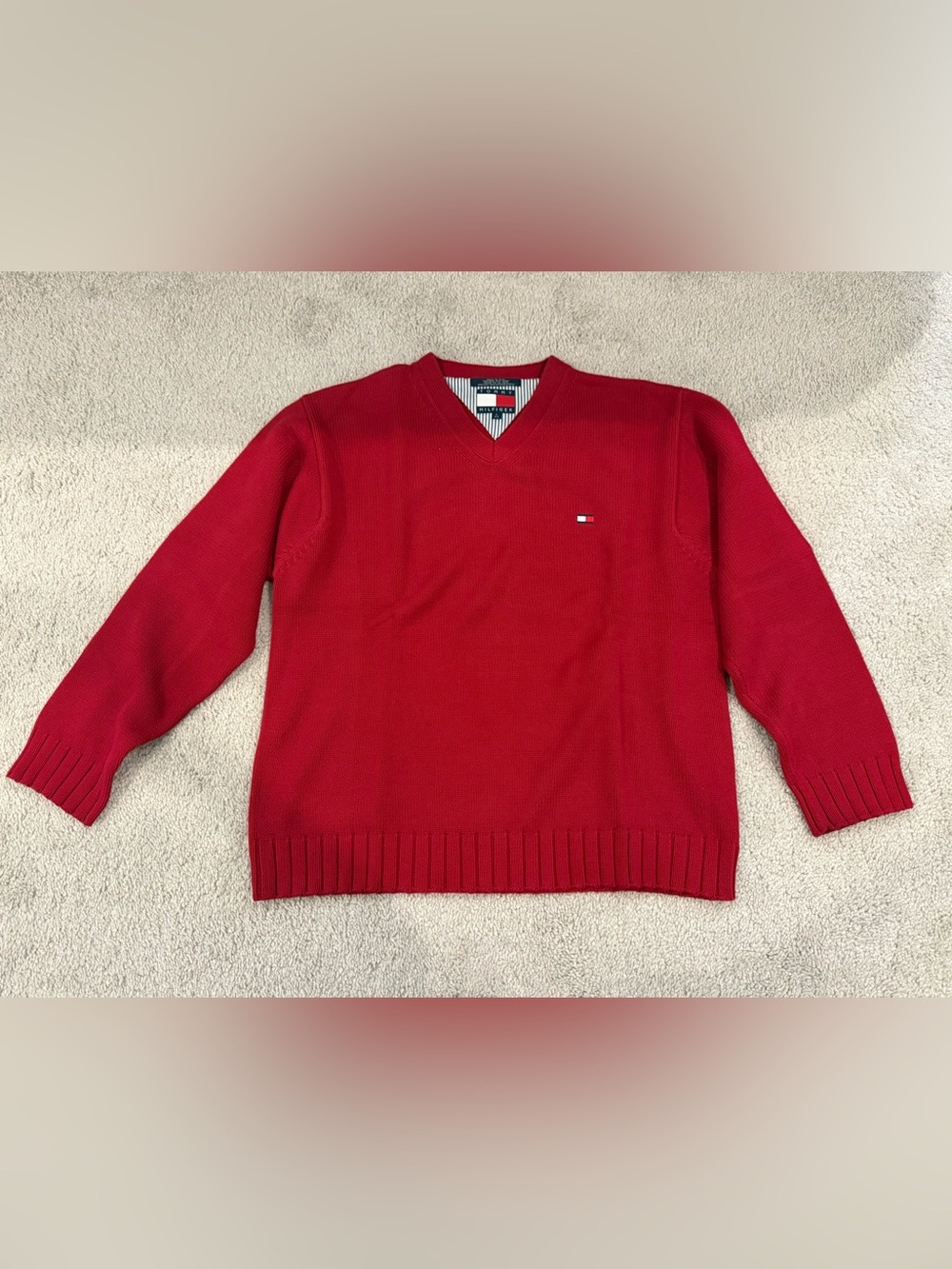 Tommy Hilfiger Men’s Red V-Neck Sweater with Flag Logo Size L